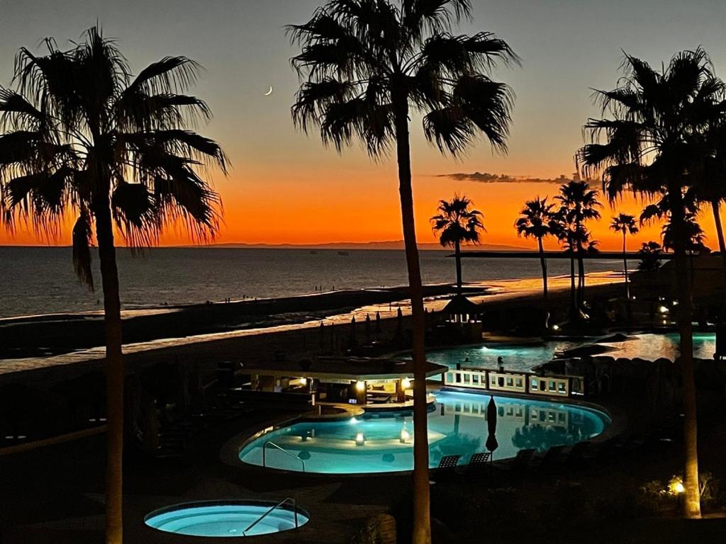 Sonoran Sea Resort Beachfront Condo E203 Puerto Penasco Bagian luar foto